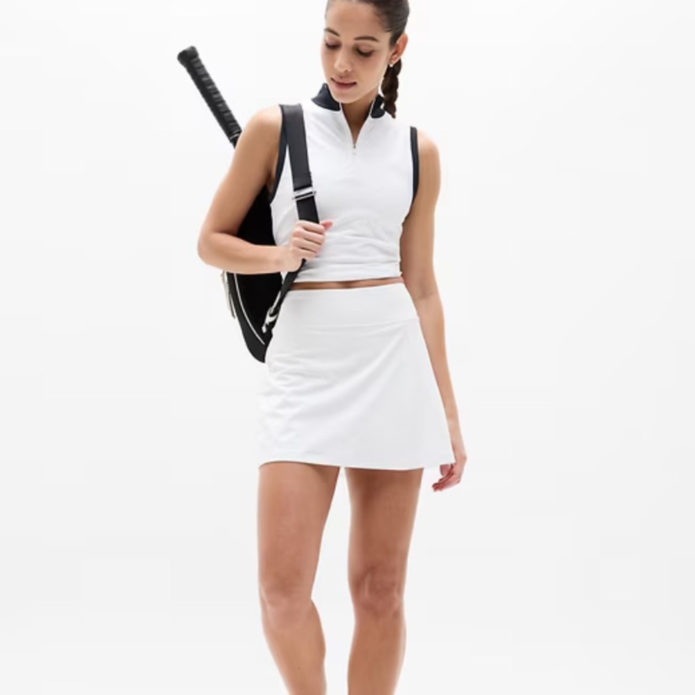 Athleta white skort pickleball, tennis, looking cute. Bright white. Exc cond